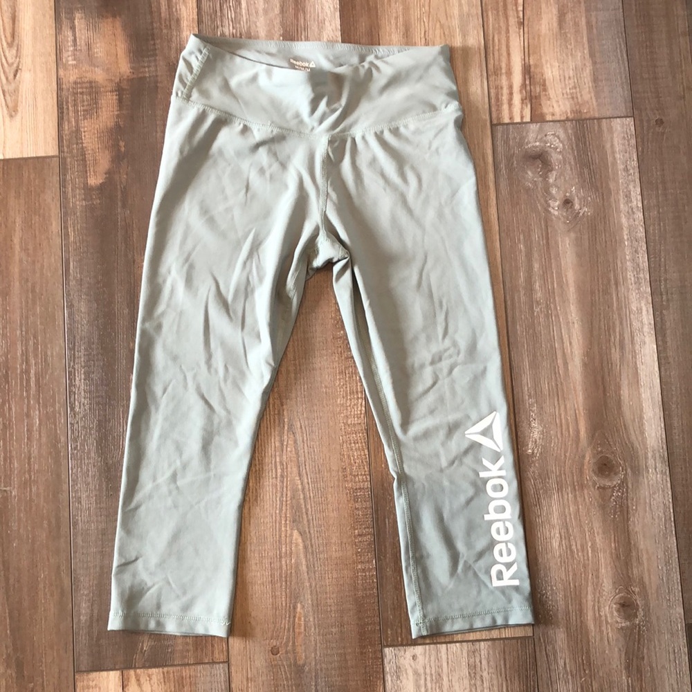 Women's Reebok carpis